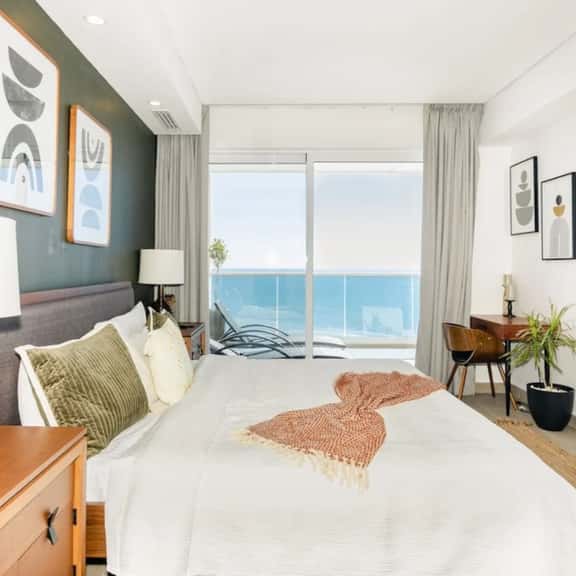 Beachfront Encantame 2BR · Heated Rooftop Pool - Image 1