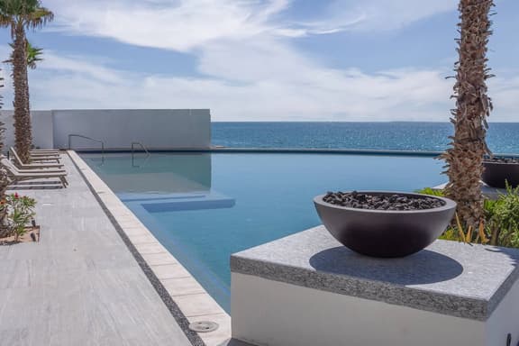 Beachfront 2BR Condo | Pool, Ocean Views & Resort
